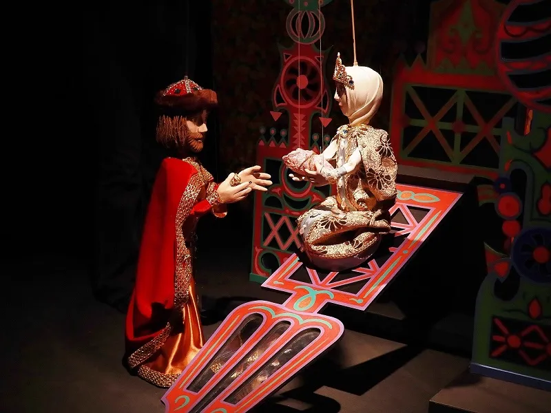 Сказка о мёртвой царевне и о семи богатырях